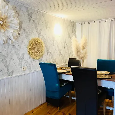 Le De La Vallee Du Douctouyre アパート *