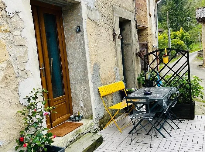 Le De La Vallee Du Douctouyre