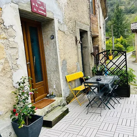 Le De La Vallée Du Douctouyre