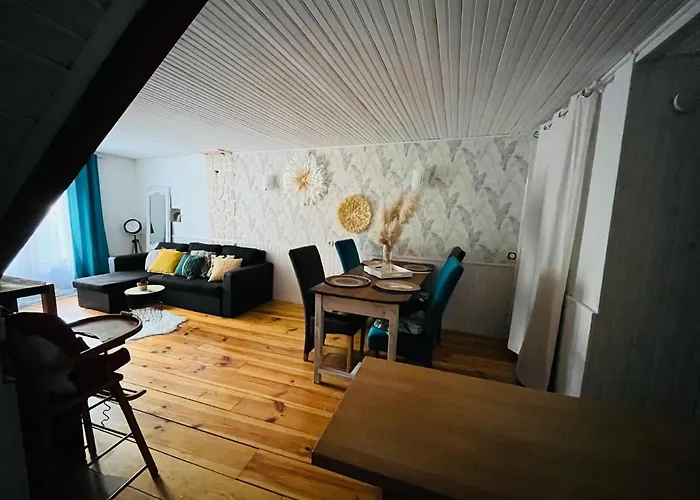 Le De La Vallee Du Douctouyre * Dun